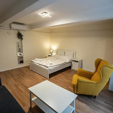 Gogol Apartment